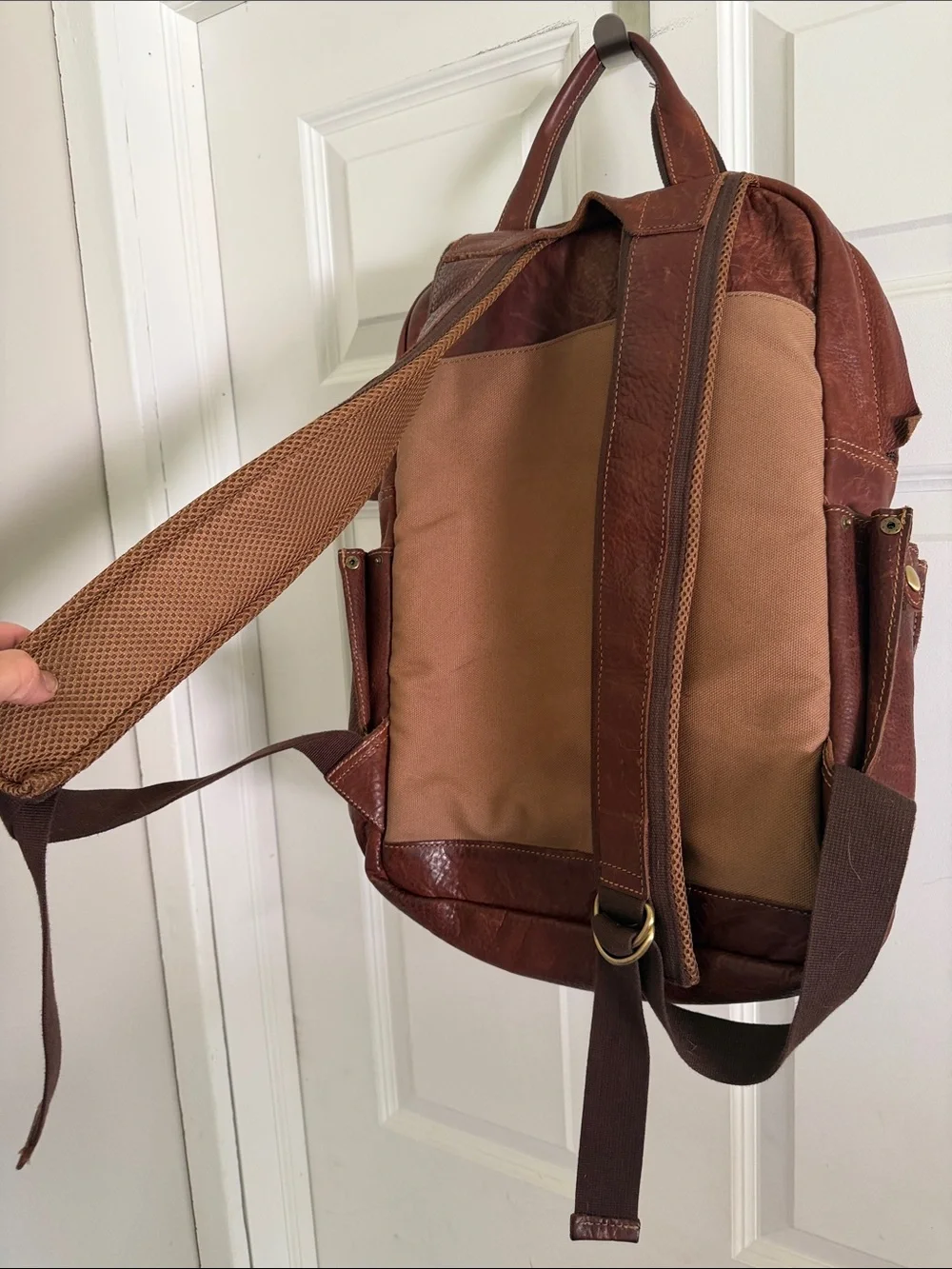 Duluth Trading Co Chestnut Brown Full-Grain Leather Backpack